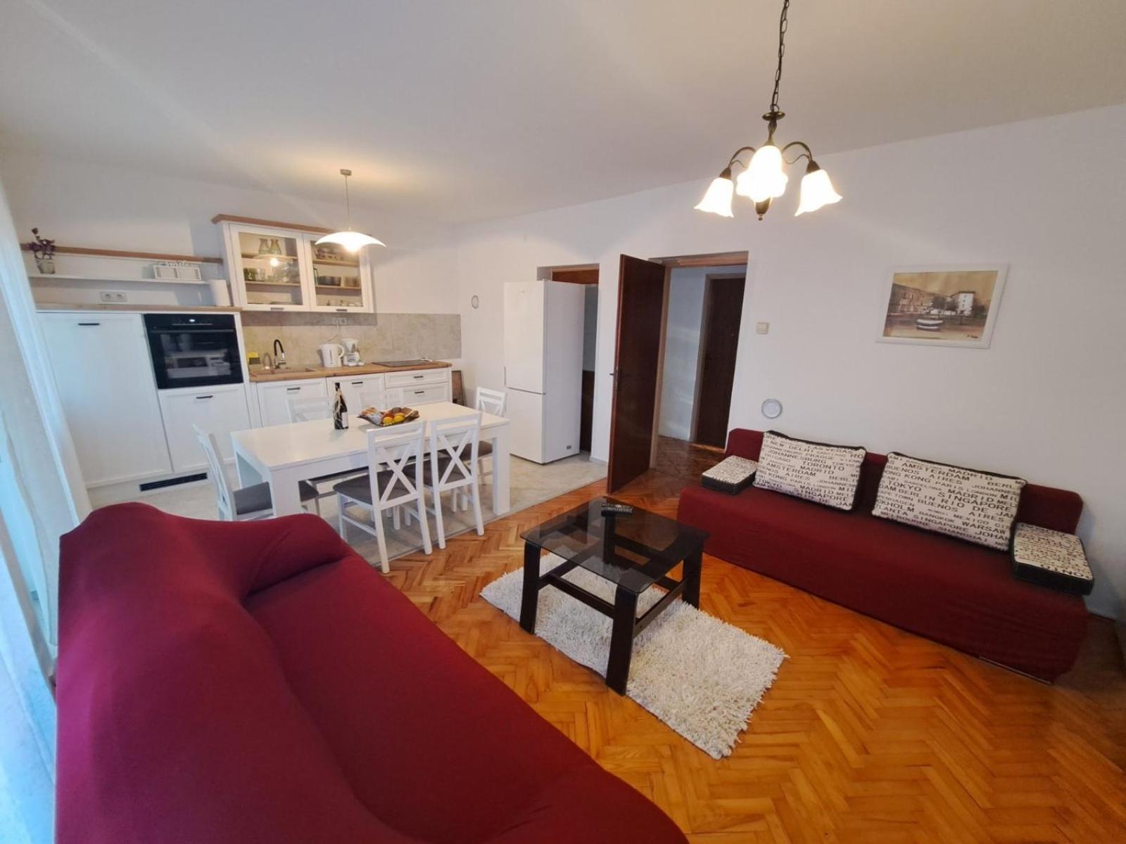 Apartments with a parking space Novi Vinodolski - 2423 Pokój zdjęcie